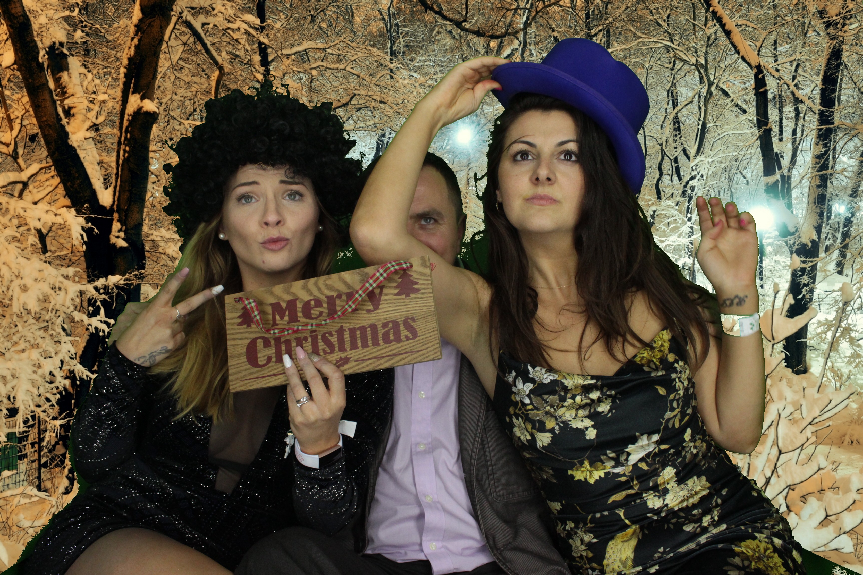 One Line Christmas Party | View more photos from the event at gallery.myphotoboothexperience.co.uk/u/MyPhotoBoothExperienceLtd/One-Line-Christmas-Party